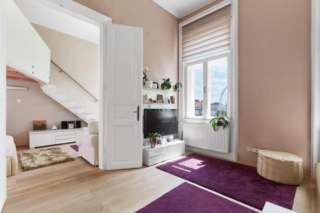 Dula Downtown Apartment Будапеща Екстериор снимка