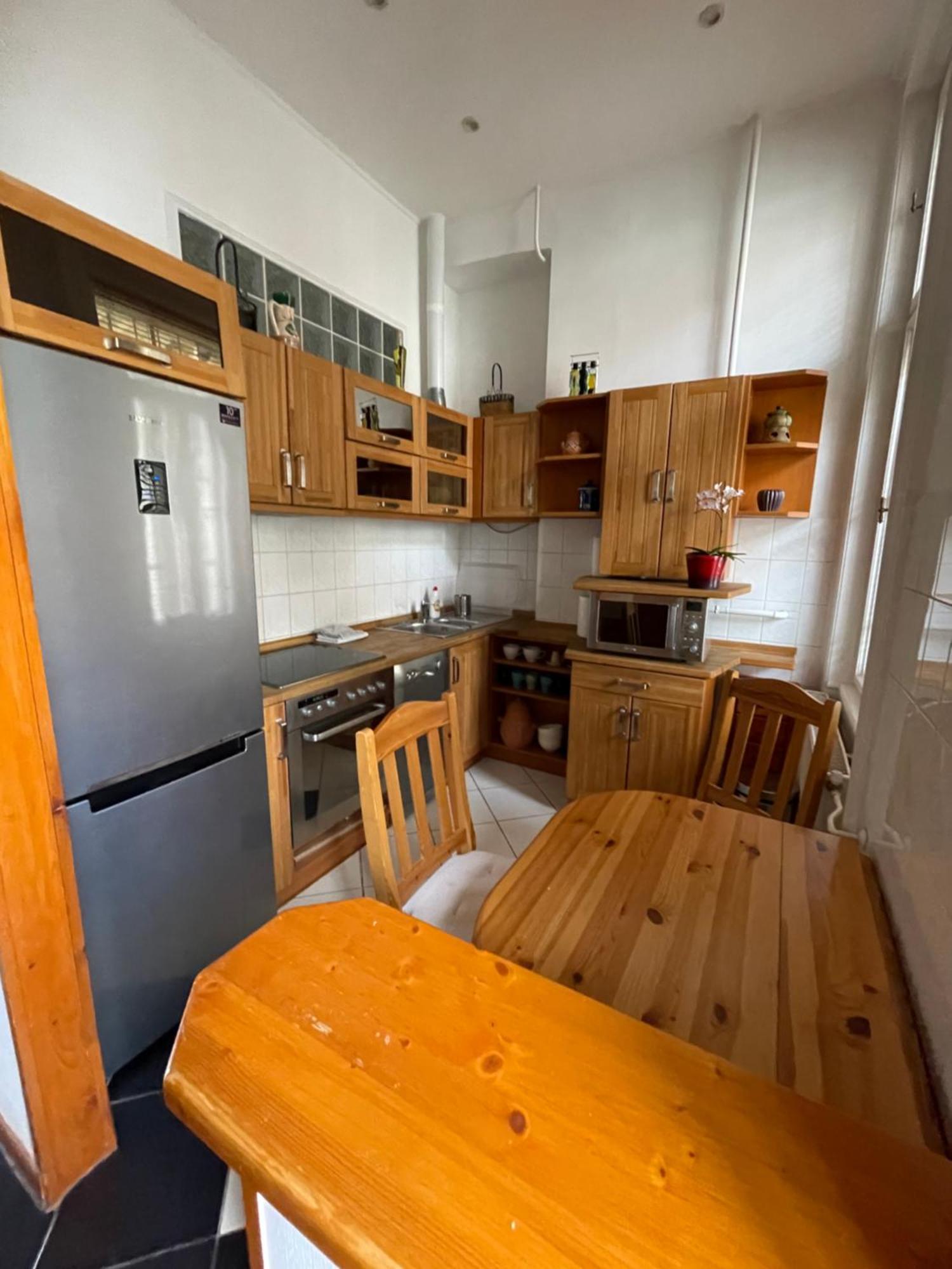 Dula Downtown Apartment Будапеща Екстериор снимка